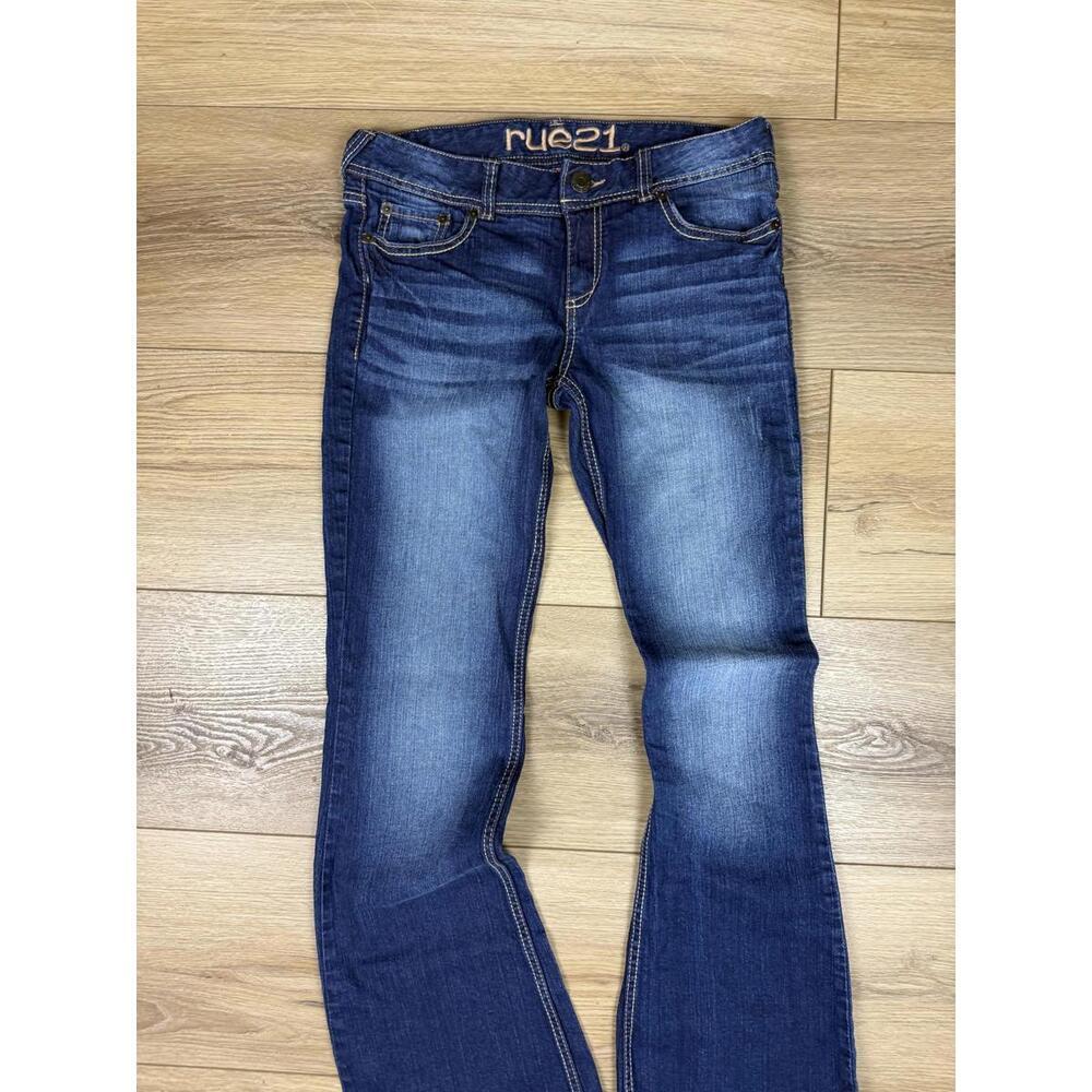 Rue21 Jeans Juniors 7/8 Blue Medium Wash Bootcut Stretch Embroidered Pockets - Picture 2 of 11